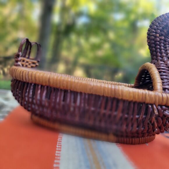Vintage Wicker Duck Goose w Wood Beak Woven Rattan  Basket Napkin Tray 9" MINT - Picture 12 of 16